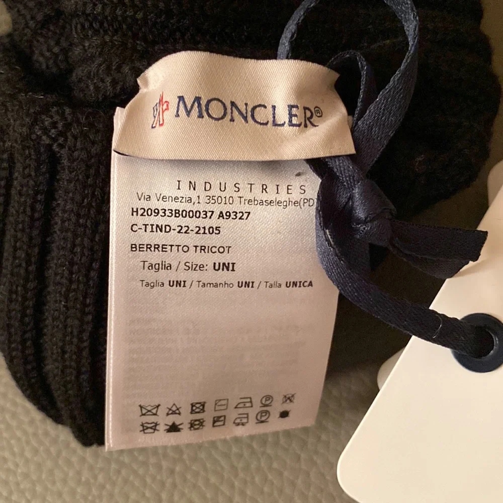 NEW w/tags Auth. MONCLER wool beanie HAT ONE sz fits most UNISEX - Picture 11 of 16